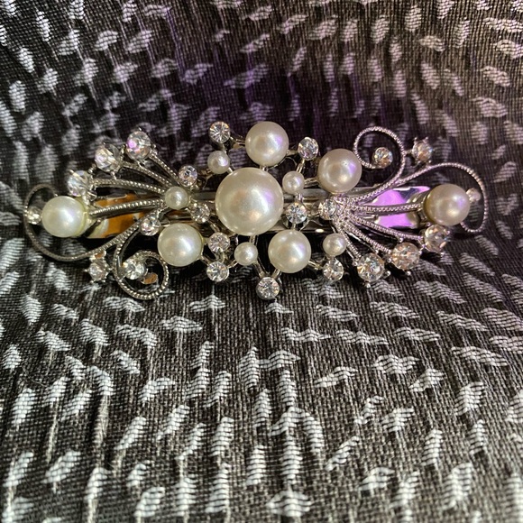 Hair Clip for updo - Picture 3 of 4